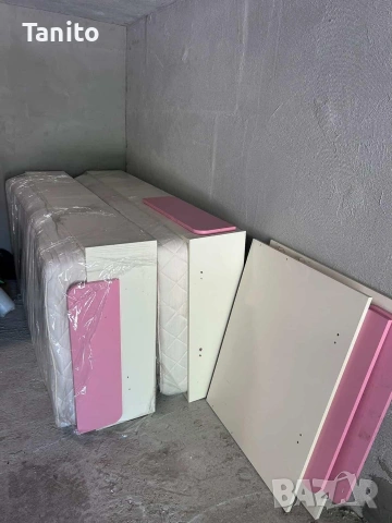 ПРОДАВАМ Две единични легла+матраци, снимка 5 - Спални и легла - 54494187