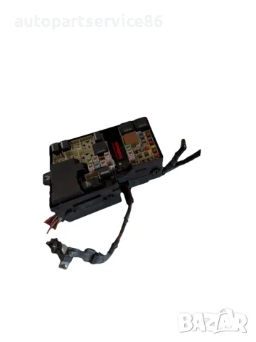 Кутия с предпазители за Volvo C30 1.6d (2012) OEM 31254580