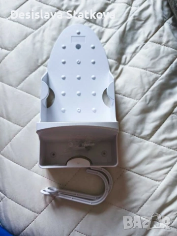 Стойка за ютия и дъска за гладене 