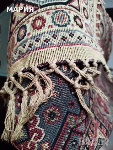 Vintage ориенталски вълнен килим – ръчна изработка, снимка 4 - Антикварни и старинни предмети - 54656578