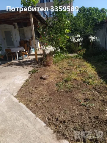 Къща с двор на две нива, снимка 3 - Къщи - 55349294