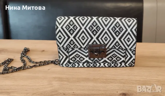 Запазени дамски чанти, снимка 6 - Чанти - 55456487