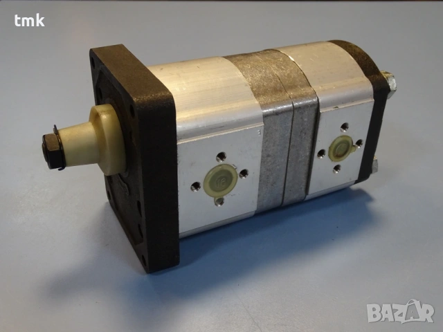 сдвоена хидравлична зъбна помпа HYDROPACK 20C11X067/20C4.5X066 Hydraulic Pump 250Bar