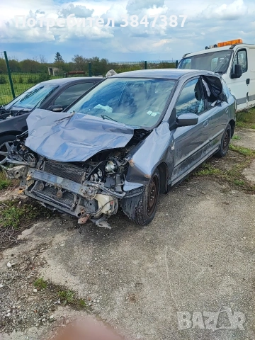 Хонда Сивик 1.6i Автомат, снимка 3 - Автомобили и джипове - 54378044