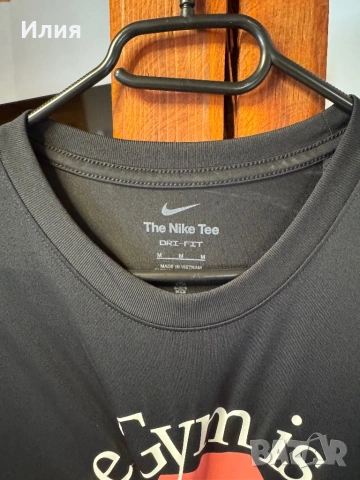 Nike спортна тениска НОВА М , снимка 2 - Спортни дрехи, екипи - 54256266