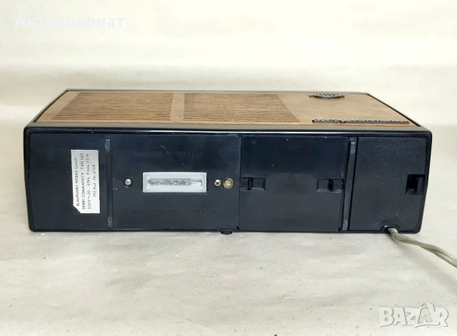 Винтидж транзисторно радио Blaupunkt Derby Commander / Германия, снимка 7 - Радиокасетофони, транзистори - 55064650