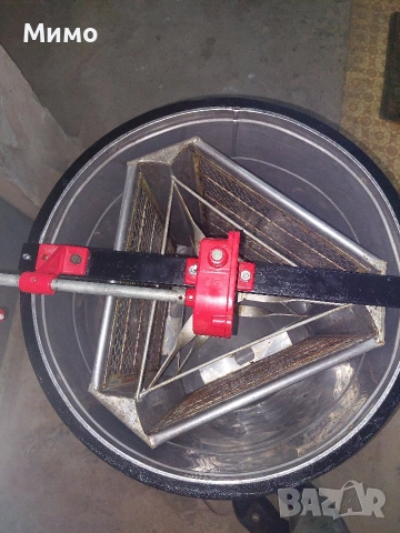 Центрофуга за мед, снимка 8 - За пчели - 54291173