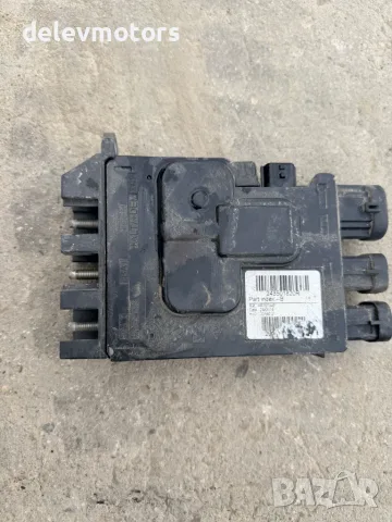 243501820R модул реле за акумулатор от Renault Trafic 3 1.6 dci двигател R9M415 121 кс., 6 ск.