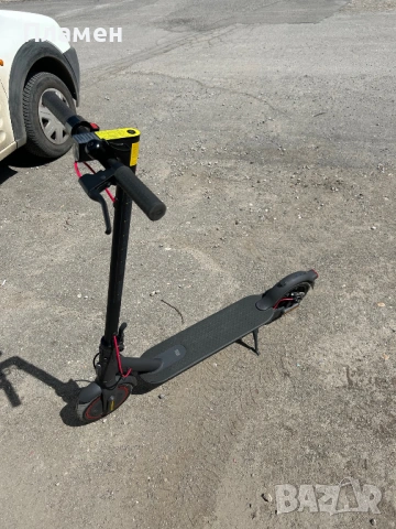 Пробег 4км - Електрическа тротинетка Xiaomi Mi Electric Scooter Pro 2, снимка 6 - Други спортове - 54155862