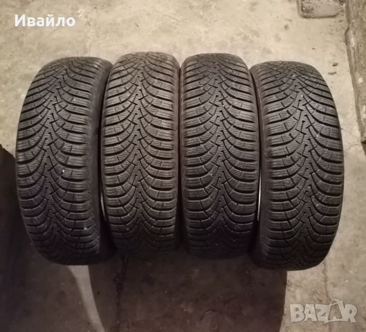 Продавам 4 броя зимни гуми 205.60.16 на 1 сезон дот 2021 Goodyear 