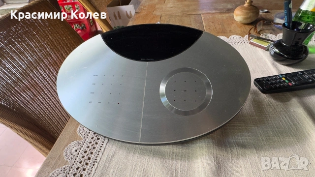 CD плеър със стойка Beocenter 2 и хъб Bang & Olufsen 