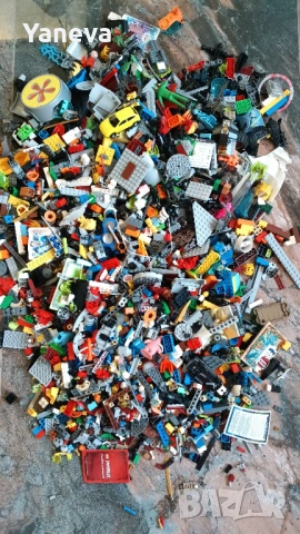 LEGO , ЛЕГО  микс от различни серии! Частите са в отлично състояние, чисти и запазени. 