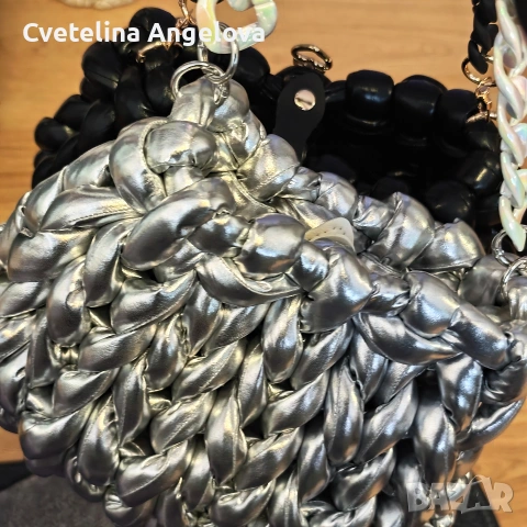 Ръчно плетени чанти Маршмелоуууу , снимка 4 - Чанти - 54293754