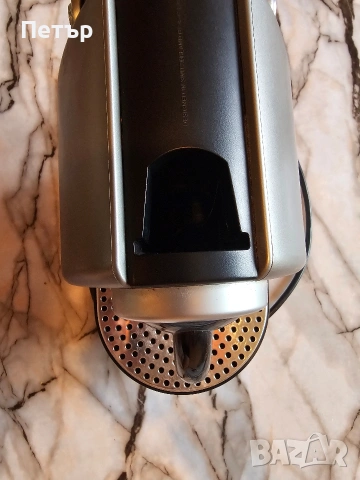 Капсулна кафемашина Krups Nespresso Le Cube + БОНУС многократни капсули, снимка 3 - Кафемашини - 55038381