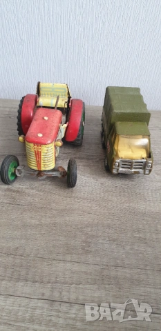 Две стари ламаринени играчки, снимка 2 - Колекции - 54188748