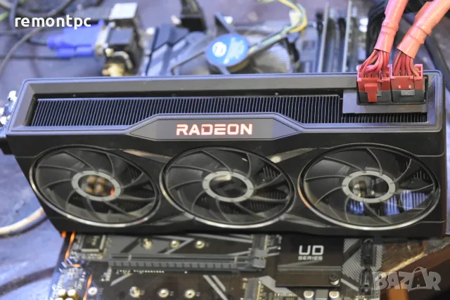 Radeon RX 6800 XT Midnight Black Edition 16 GB в кутия . Като нова . Видео карта 16 GB ., снимка 7 - Видеокарти - 55530300