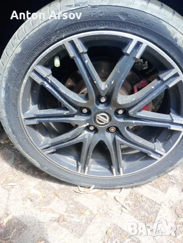 Оригинални лети джанти 18" Nissan (Nismo) с лятни гуми Nokian 225/45/18, снимка 2 - Гуми и джанти - 55656521