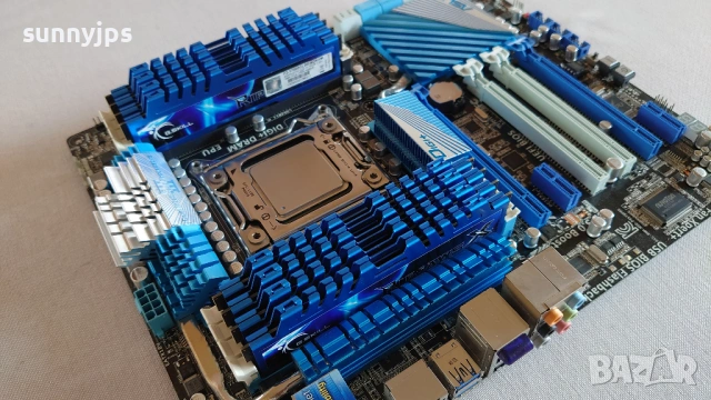 ASUS P9X79 Pro LGA2011 + Core i7-3930K + 32GB DDR3, снимка 2 - Дънни платки - 54357537