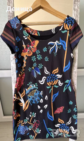 Ефектна цветна рокля Desigual (размер  L)