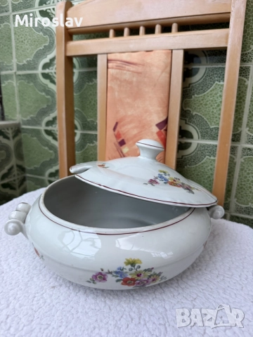 Ретро порцеланова супница купа - съд за сервиране с капак „Китка“ – Нови пазар, снимка 3 - Прибори за хранене, готвене и сервиране - 55219243