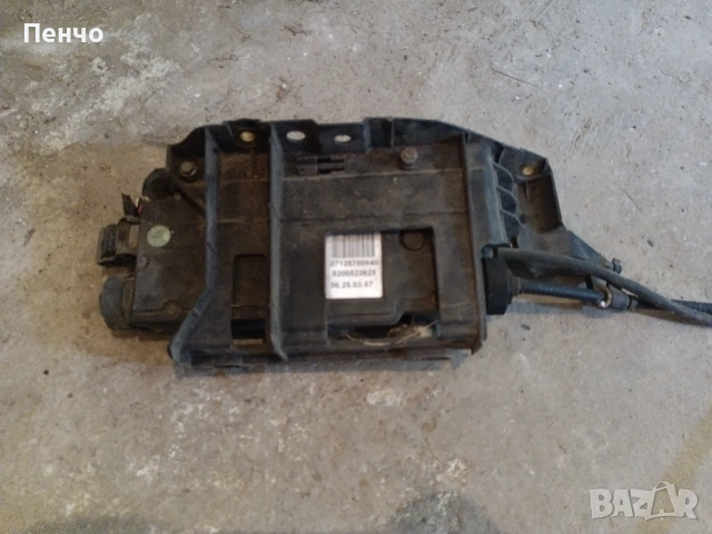 Модул Електрическа Ръчна 8200522625 Рено Сценик 2 Renault Scenic 2, снимка 7 - Части - 55238337