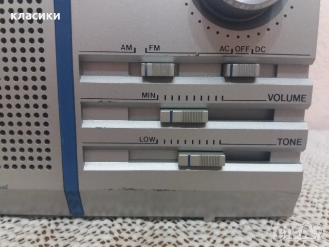 Радио PHILIPS D 2100., снимка 3 - Радиокасетофони, транзистори - 54896813