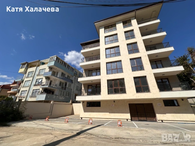 Представяме тристаен апартамент с впечатляваща морска панорама, за продажба в модерна нова сграда в , снимка 12 - Апартаменти - 54379448