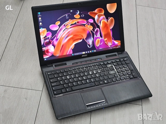 MSI i7/16Ram/SSD+HDD , снимка 2 - Лаптопи за игри - 54065937