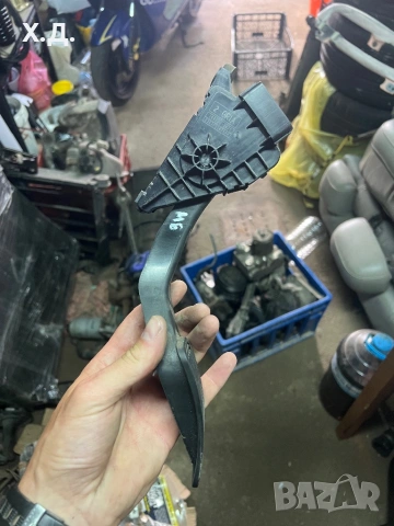 Педал газ Мазда 6 2005г 2.0 бебзин 147кс , снимка 2 - Части - 54823985