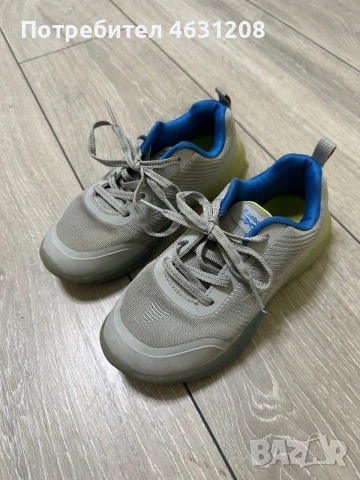 Детски маратонки Reebok 19 см, снимка 3 - Детски маратонки - 55085751