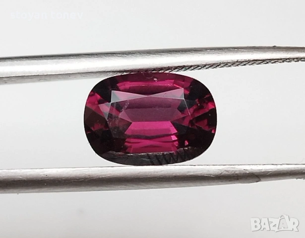 Сертифициран естествен пурпурно-розов шпинел 1,75 карата! , снимка 3 - Други - 54153194