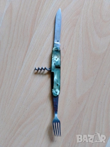 нож "сърп и чук" В. Търново, снимка 2 - Ножове - 54051277