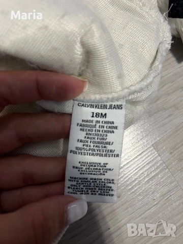Оригинален пухкав суитшърт Calvin Klein Jeans – 18M, снимка 4 - Детски Блузи и туники - 55127028