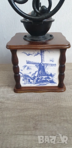 Голяма антикварна кафемелачка, снимка 6 - Антикварни и старинни предмети - 54238076