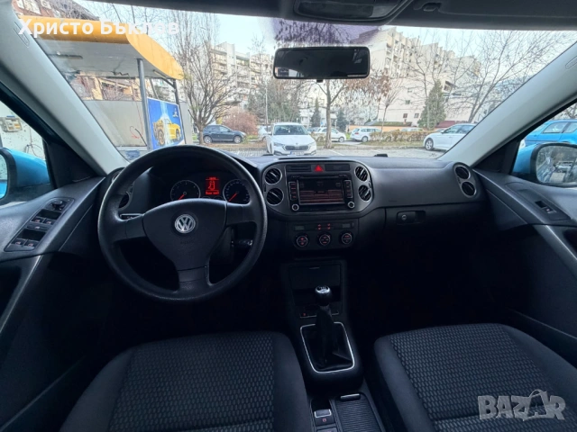 VW Tiguan, снимка 10 - Автомобили и джипове - 54818426