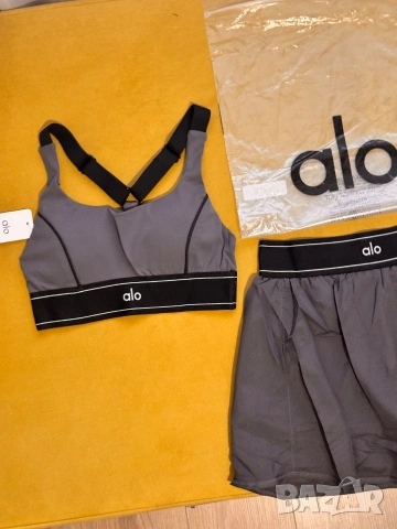 спортен екип Alo yoga , снимка 2 - Спортни екипи - 55096225