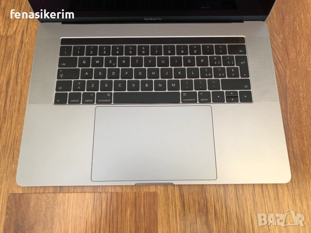15.4' Core i7 Apple MacBook Pro Late 2016 SG TouchBar 16GB RAM/512GB SSD/Radeon Pro 460 4GB/Бат 6ч, снимка 8 - Лаптопи за работа - 50420967