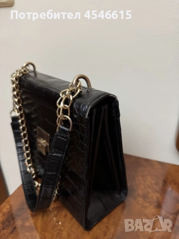 Кожена чанта Zara, снимка 2 - Чанти - 55224604