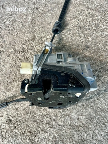 Брава врата Фолксваген Пасат VW Passat b6, снимка 2 - Части - 54297594