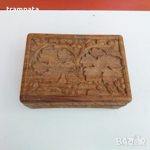НАЙ ДОБРАТА ОФЕРТА Стара немаска дървена кутия с дърворезба , снимка 2 - Антикварни и старинни предмети - 54313921