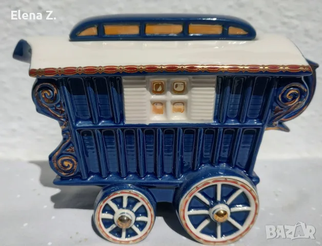 Красив керамичен чайник Romany Caravan, Англия, снимка 2 - Декорация за дома - 55507599