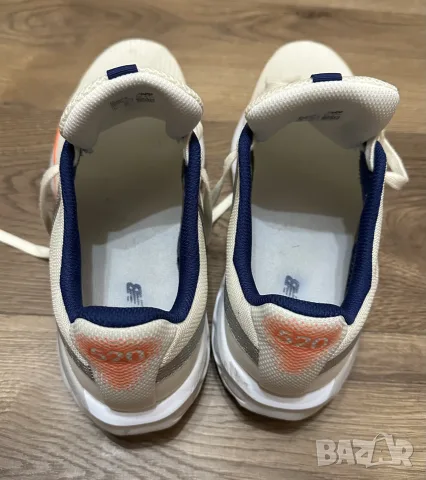 Маратонки за бягане New Balance 520, снимка 5 - Маратонки - 55565924