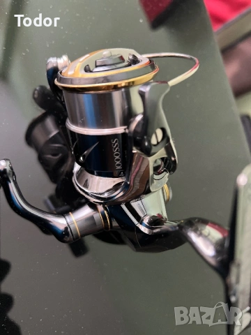 Shimano Stella 1000PGS, снимка 10 - Макари - 46088192