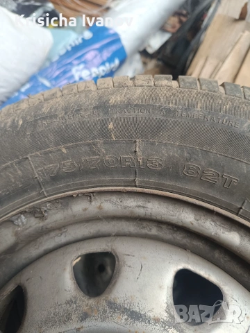 Гуми с джанти 175/70R13, снимка 3 - Гуми и джанти - 55241180