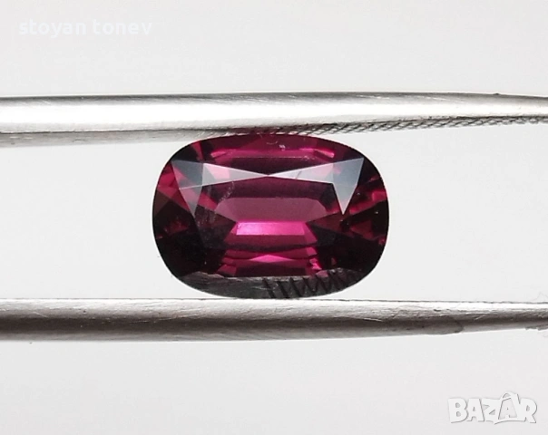 Сертифициран естествен пурпурно-розов шпинел 1,75 карата! , снимка 2 - Други - 54153194
