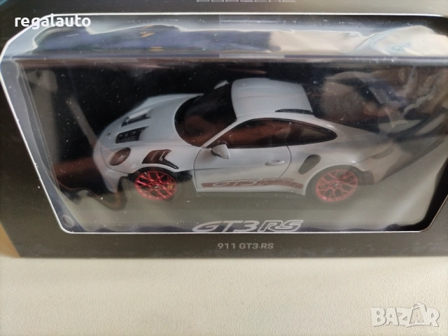 WAP0201530P001,умален модел die-cast,Porsche 911 GT3 RS(992)–Limited edition 1:43, снимка 6 - Колекции - 54538395