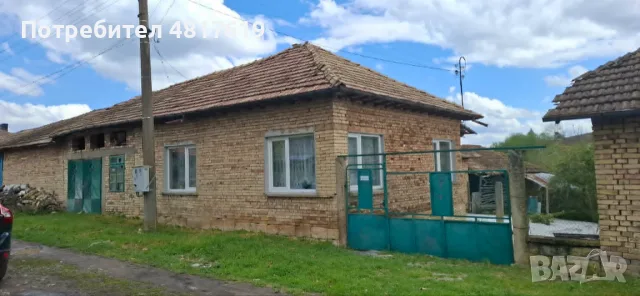 къща с двор място, без обзавеждане, снимка 2 - Къщи - 55320751