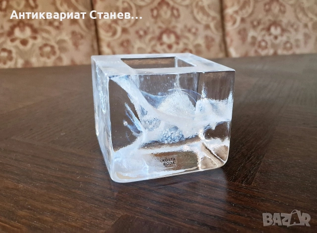 ❄️✨ KOSTA BODA SWEDEN – МАСИВЕН СТЪКЛЕН АРТ КУБ/СВЕЩНИК С НЕВЕРОЯТЕН СВЕТЛИНЕН ЕФЕКТ ✨❄️
