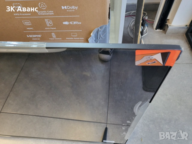 телевизор TCL 50p6K, снимка 3 - Телевизори - 54937621