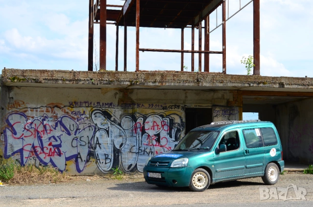 Peugeot Partner Citroen Berlingo лява врата предна цвят KRZD, снимка 7 - Части - 53990416